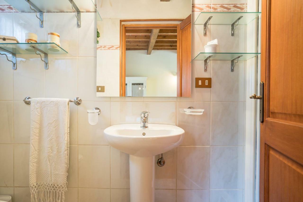B&B Rosso Baccara Montevettolini Kültér fotó