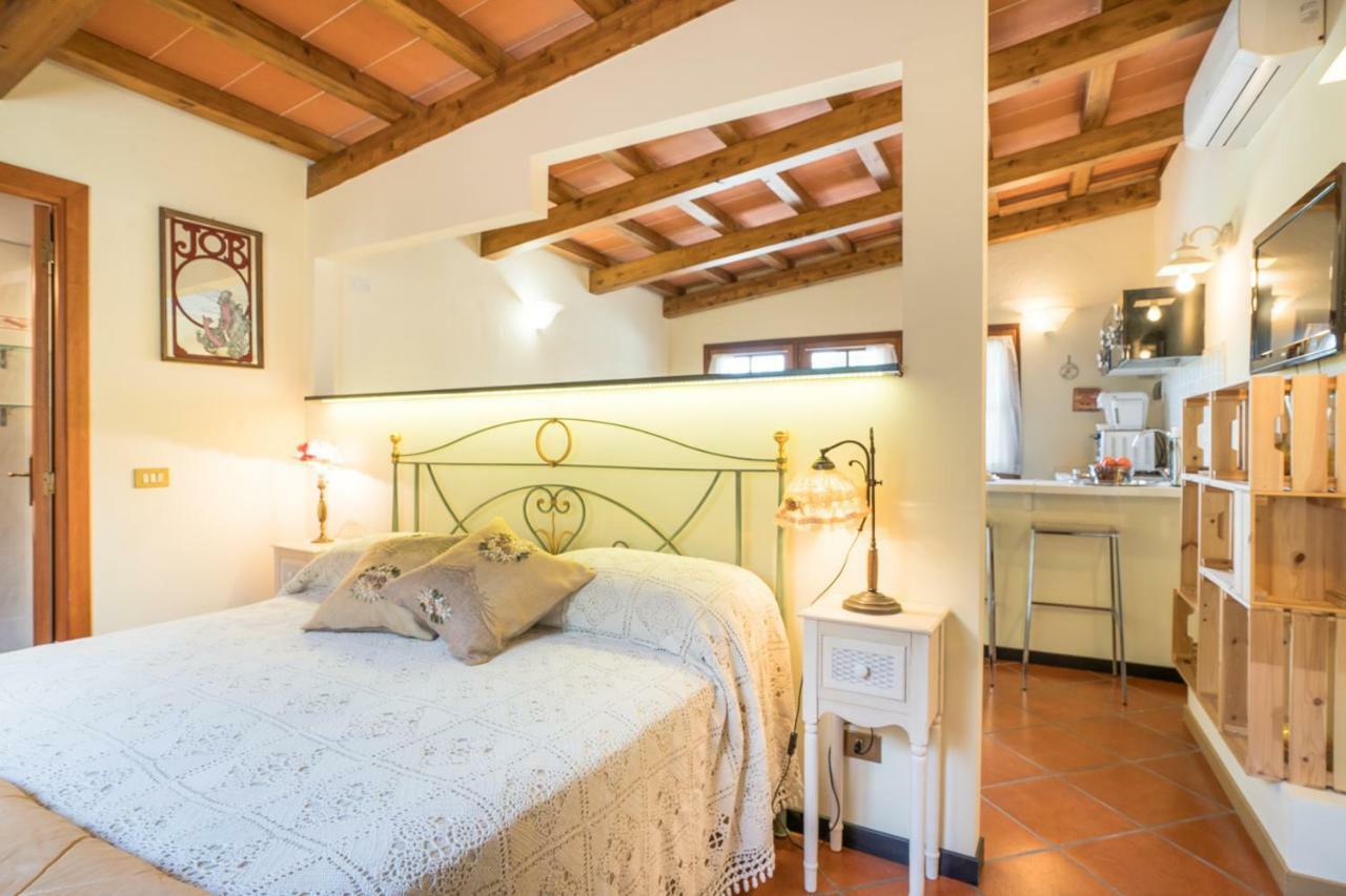 B&B Rosso Baccara Montevettolini Kültér fotó