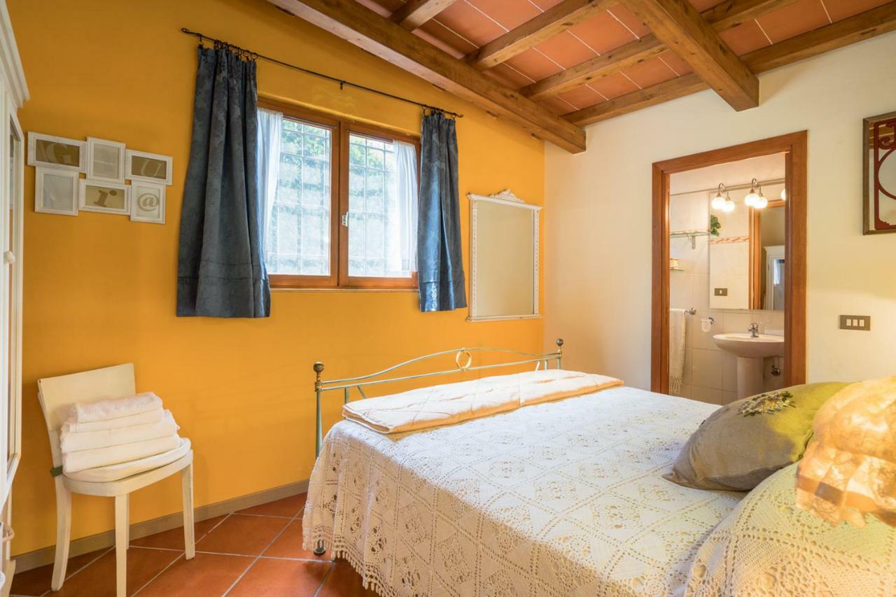 B&B Rosso Baccara Montevettolini Kültér fotó