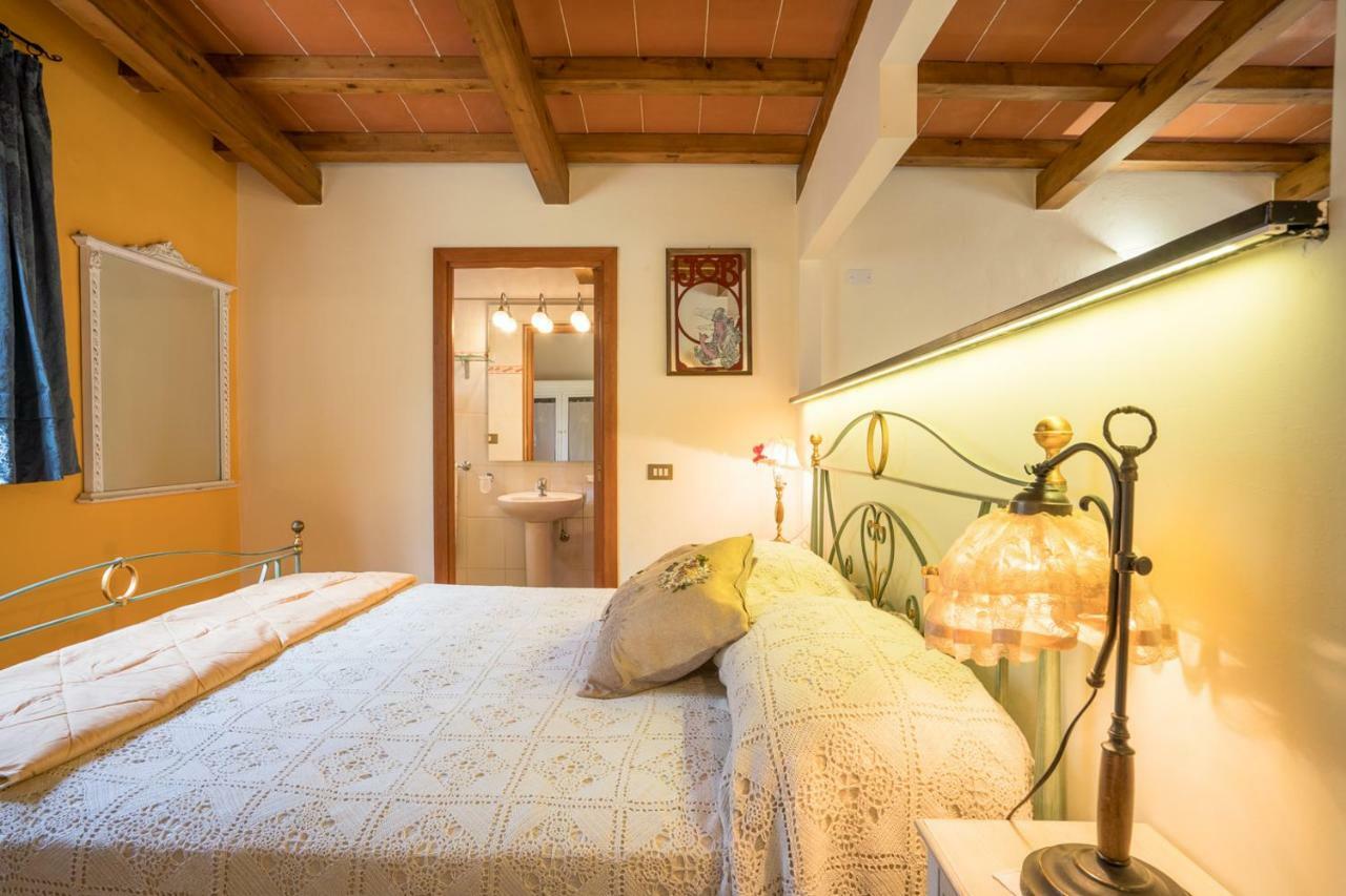 B&B Rosso Baccara Montevettolini Kültér fotó