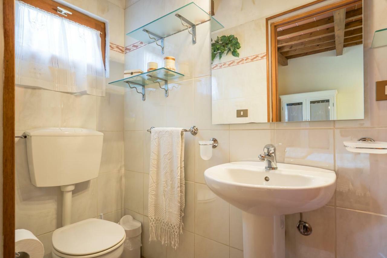 B&B Rosso Baccara Montevettolini Kültér fotó